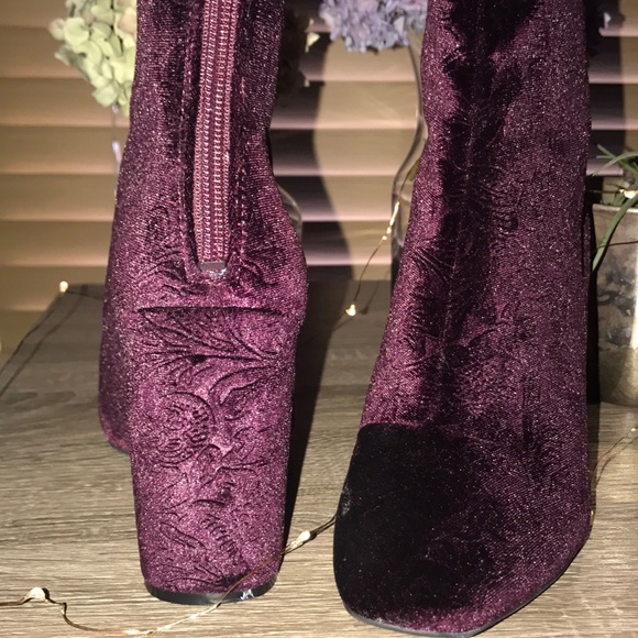 Velvet booties - Picture 4 of 7